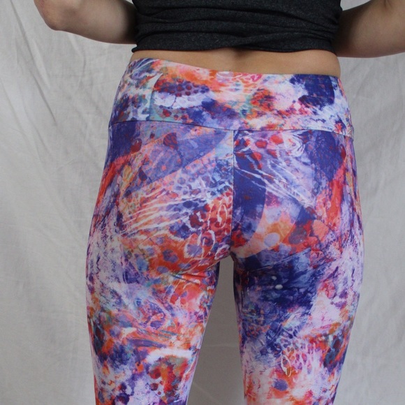 Onzie Leggings - Picture 2 of 3